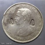 Thailand Coat of arms, 1 Baht Silver Coin-A coin stamped with the lion trademark of the British